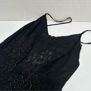 Future Paradise Black V-Neck‎ Sundress Embroidered Flowers Tulle Ruffle size 2